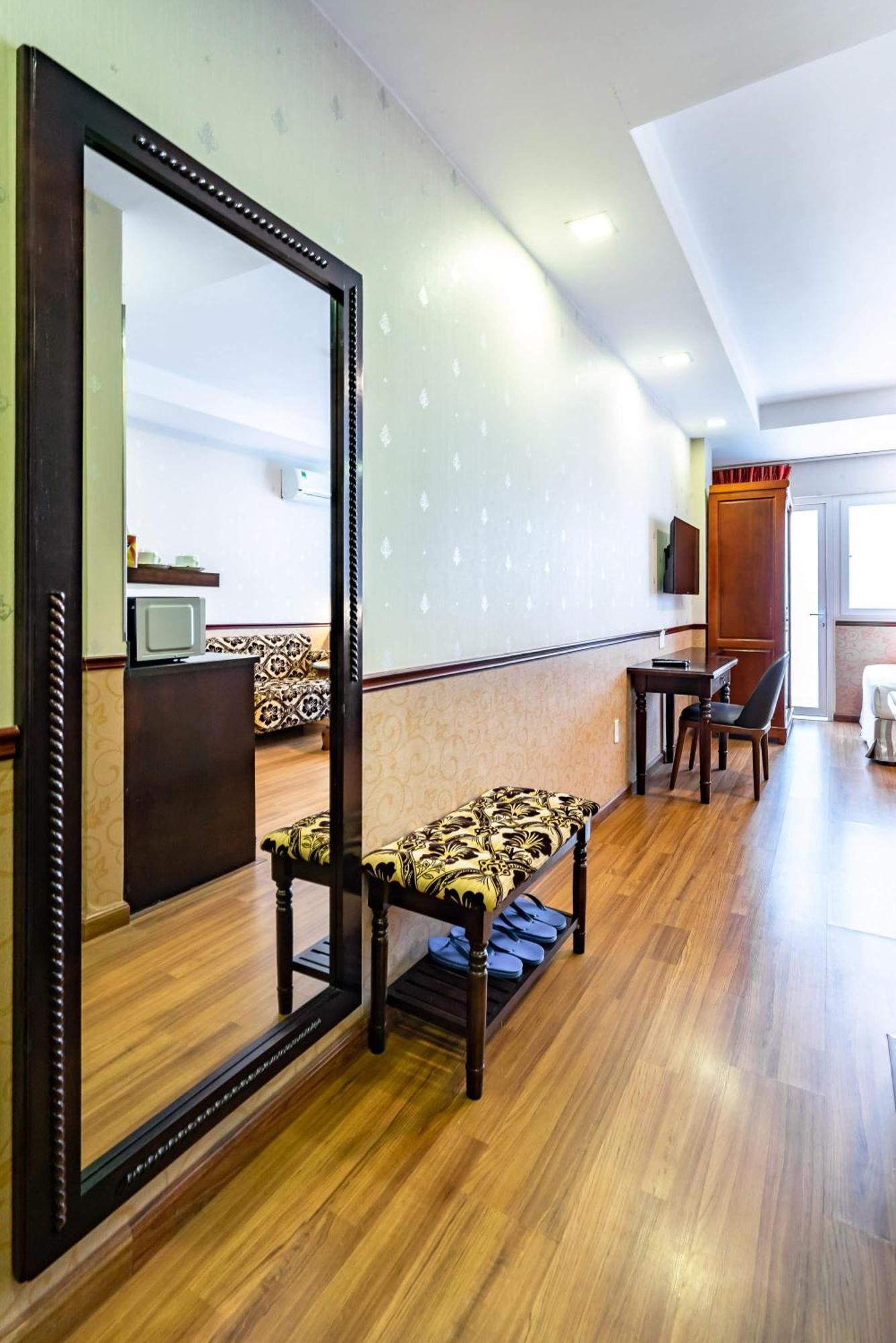 Collection O Emerald Luxury - Near Secc 3* Ho Chi Minh City
