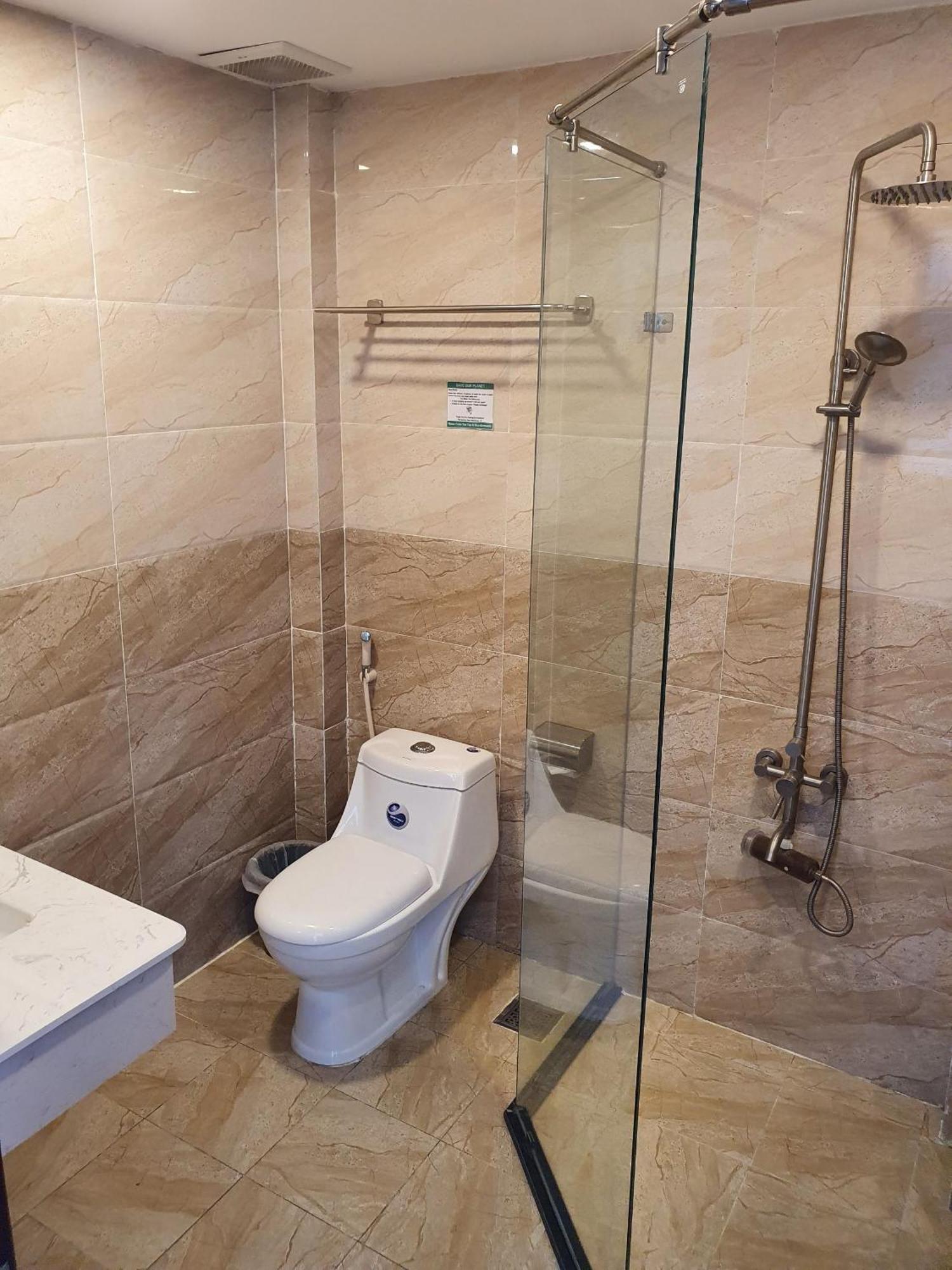 Collection O Emerald Luxury - Near Secc 3* Ho Chi Minh City