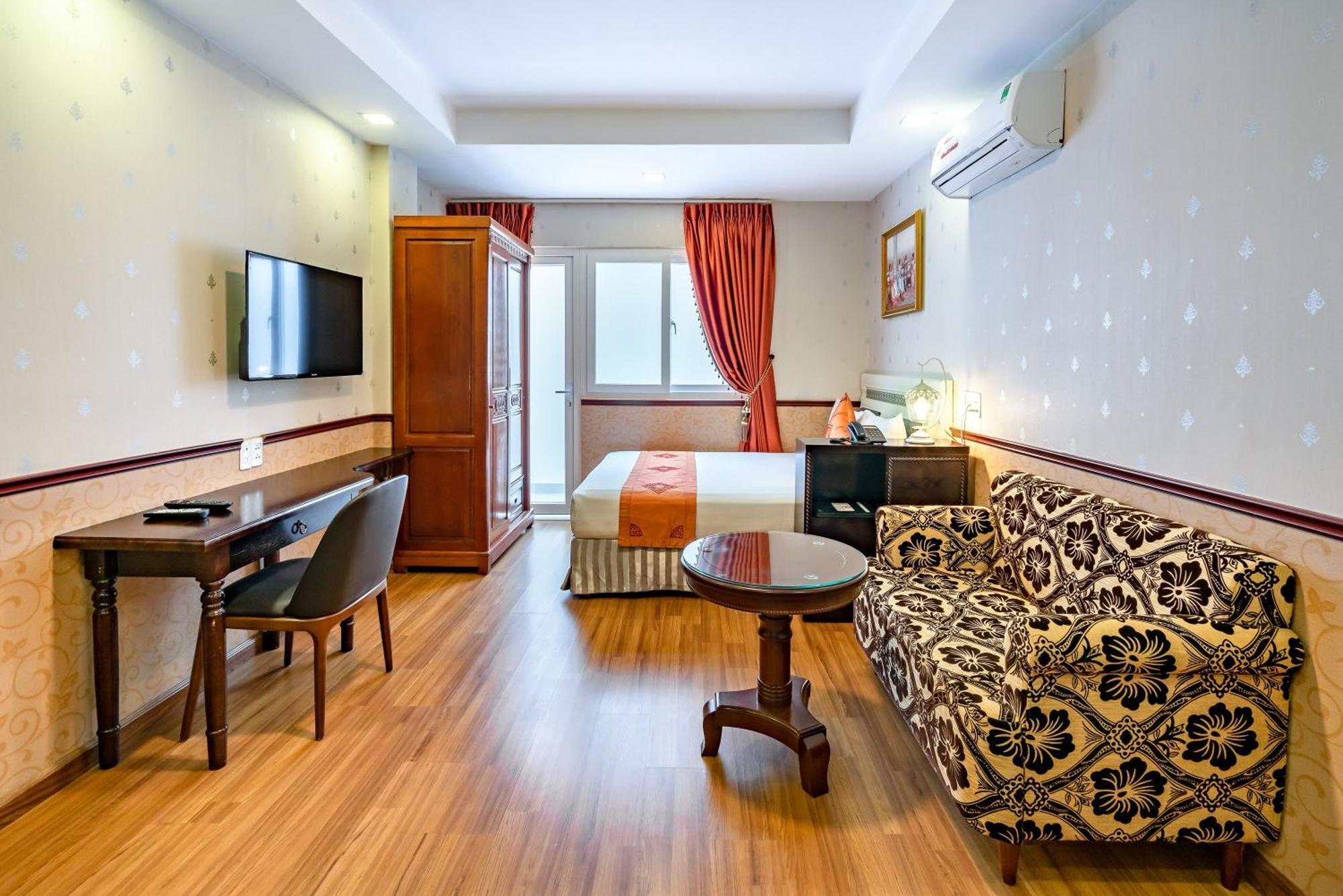 Emerald Khách sạn TP. Hồ Chí Minh