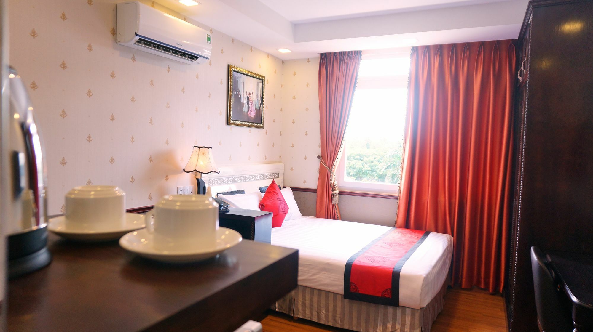 Khách sạn Emerald TP. Hồ Chí Minh